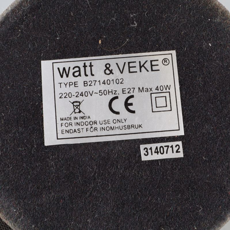 Watt och Veke etikett på lampfot