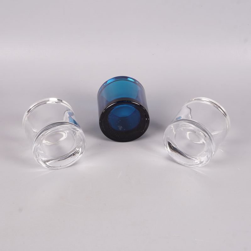 Ljushållarna liggande, botten synliga