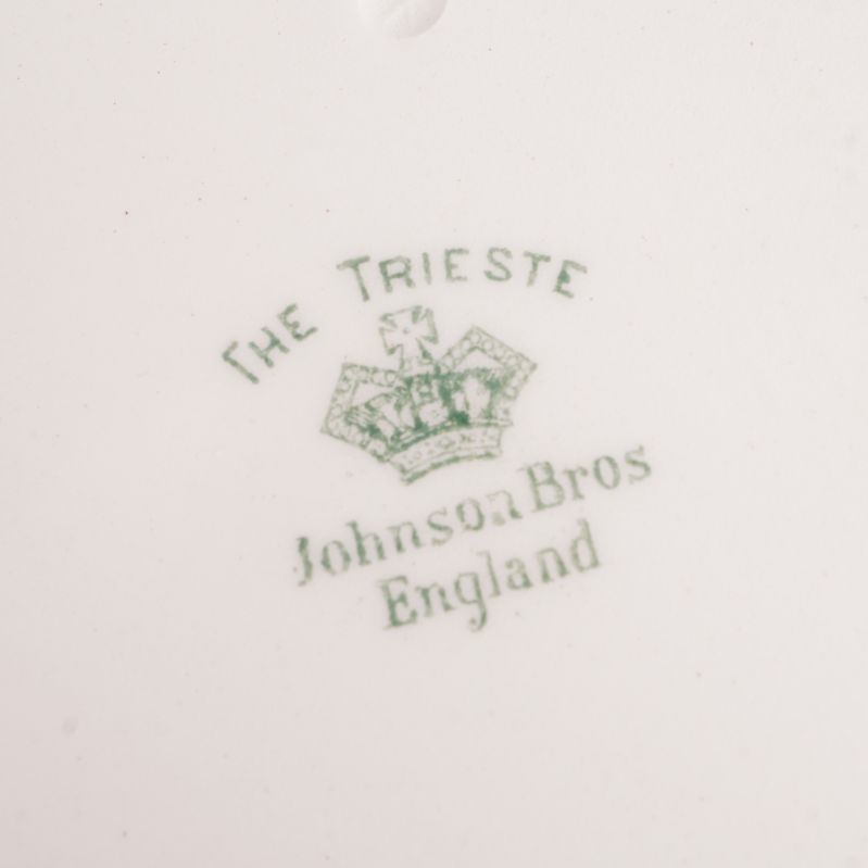 Stämpel med texten Johnson Bros England under en krona