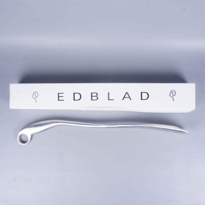 Skohorn i silverfärgad metall med originalförpackning från Edblad