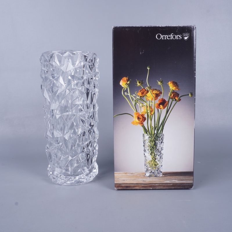 Kristallvas och originalförpackning från Orrefors
