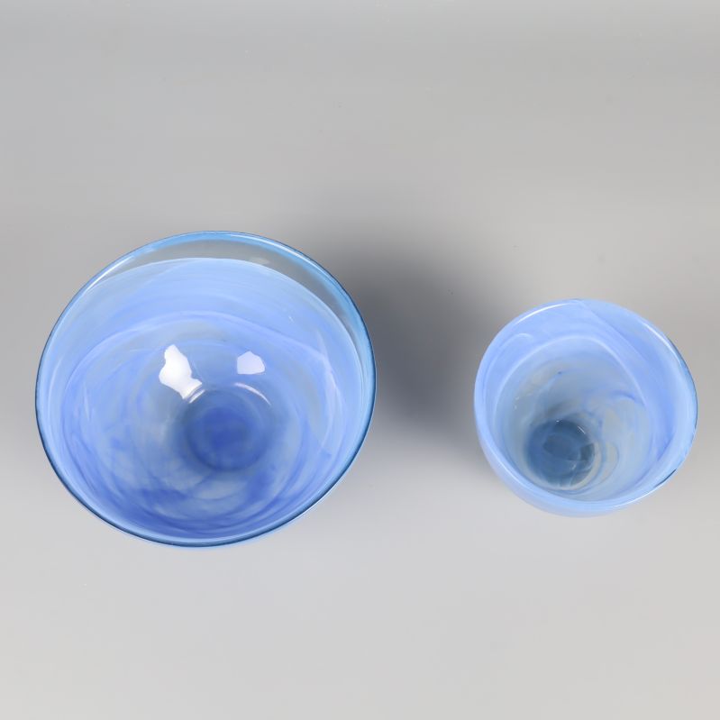 Överblick ovanifrån av båda skålar och deras djup