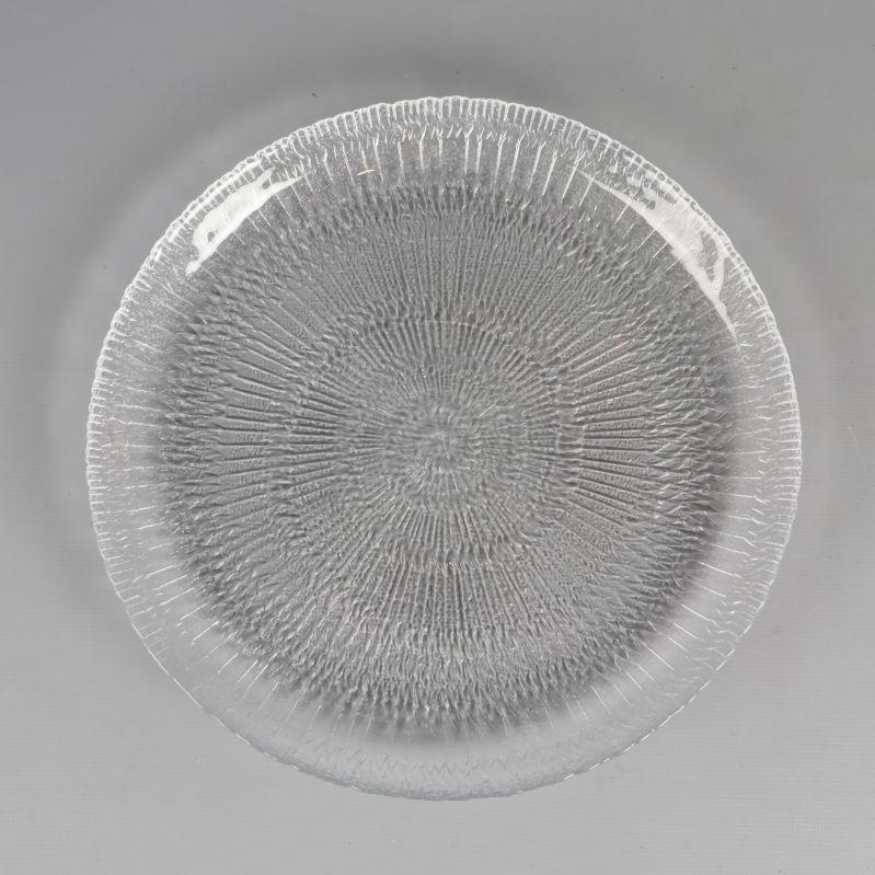 Transparent tallrik i glas sedd rakt ovanifrån