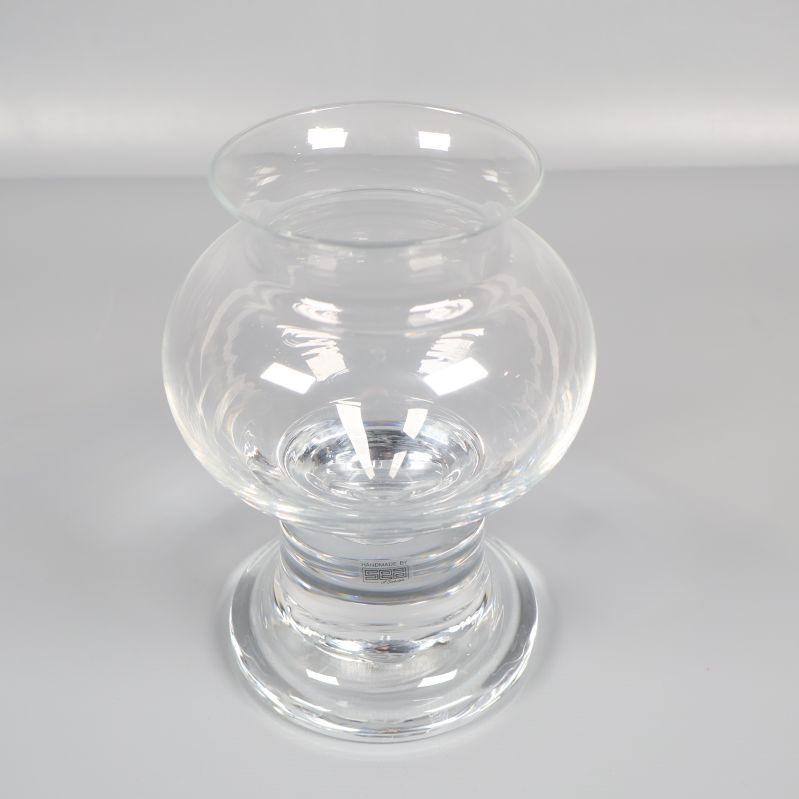 Glasljusstake sedd snett uppifrån som visar formen