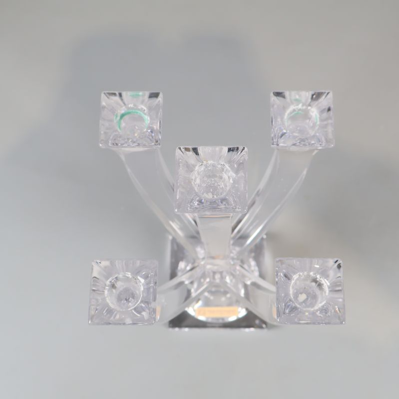 Toppvy på kristall-ljusstake med fem ljushållare