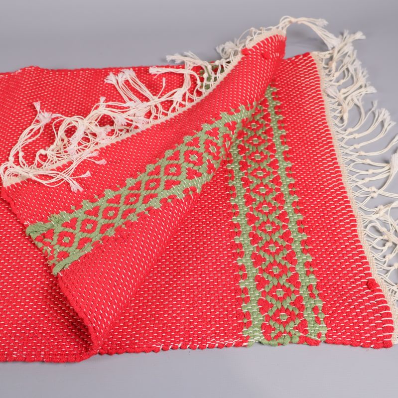 Löpare vikt så den gröna bården syns