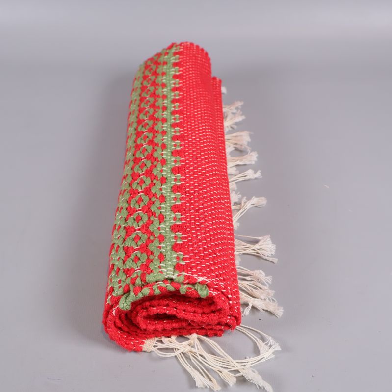 Löpare rullad med fransar utåt