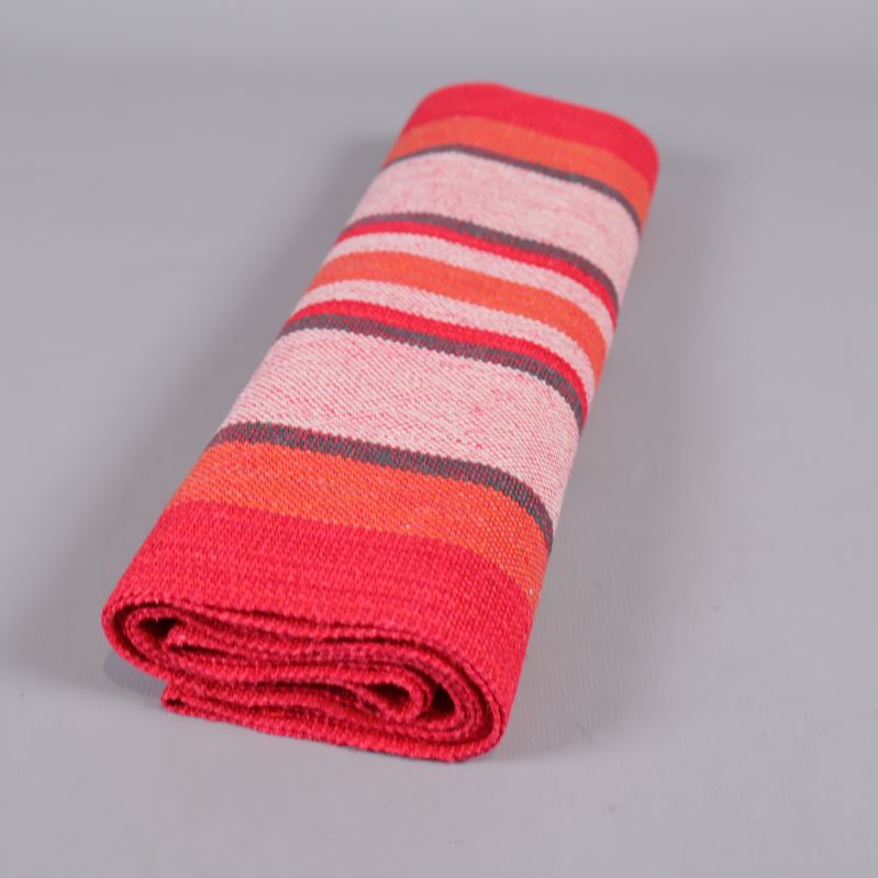 Löpare rullad ihop visad från sidan