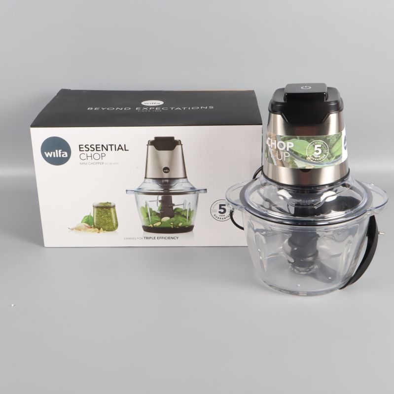 Minihackare med glasbehållare och förpackning