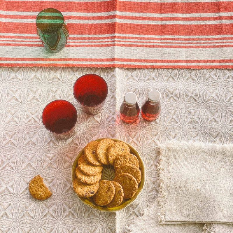 Duk och servetter set med mönster miljöbild