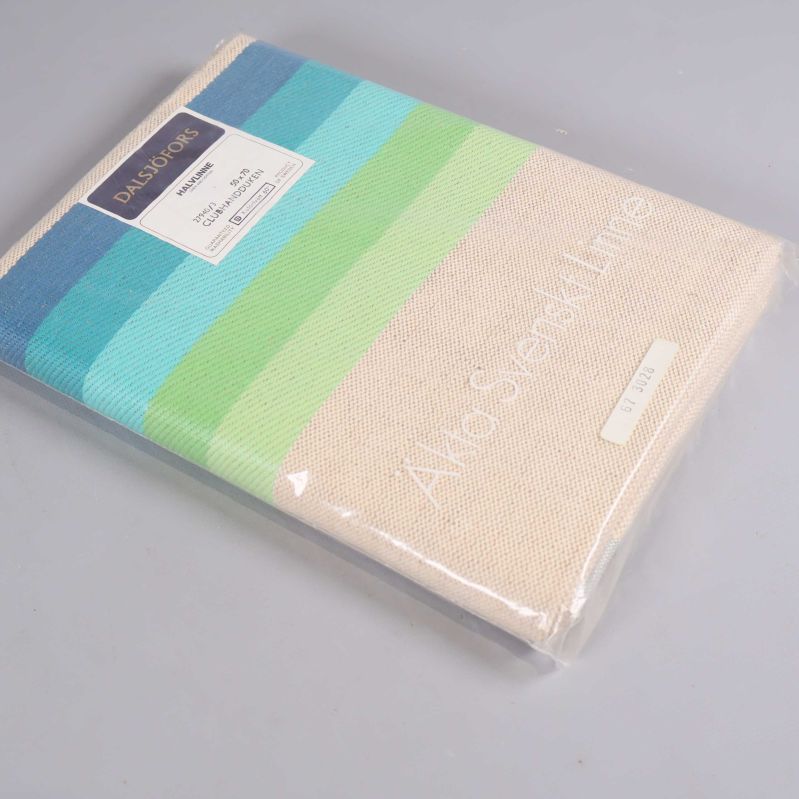 Sidobild av linne handduk