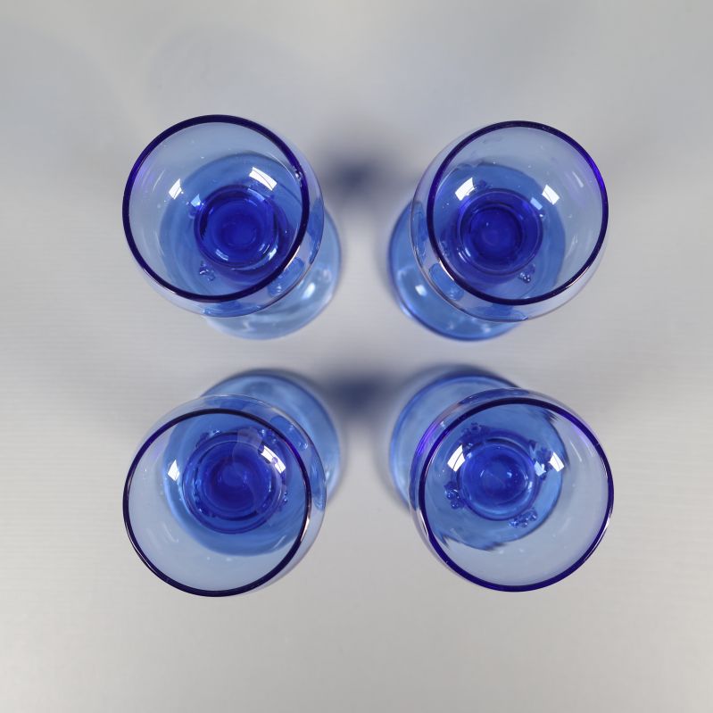 Snapsglasen sedda ovanifrån