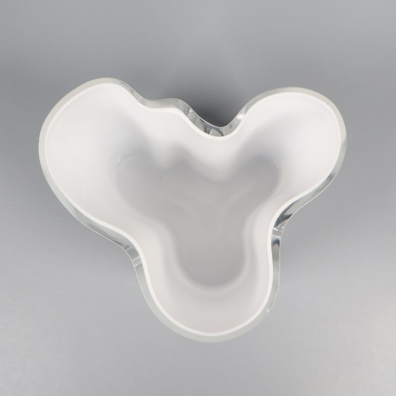 Vit tulpanvas sedd uppifrån