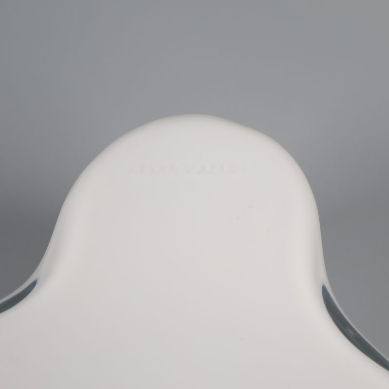 Alvar Aalto märkning på botten