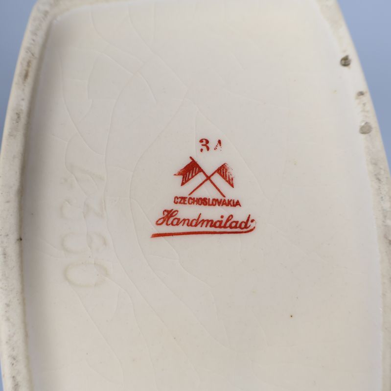 Närbild av stämpel på undersidan