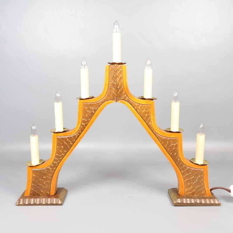 Framsidan av ljusstaken