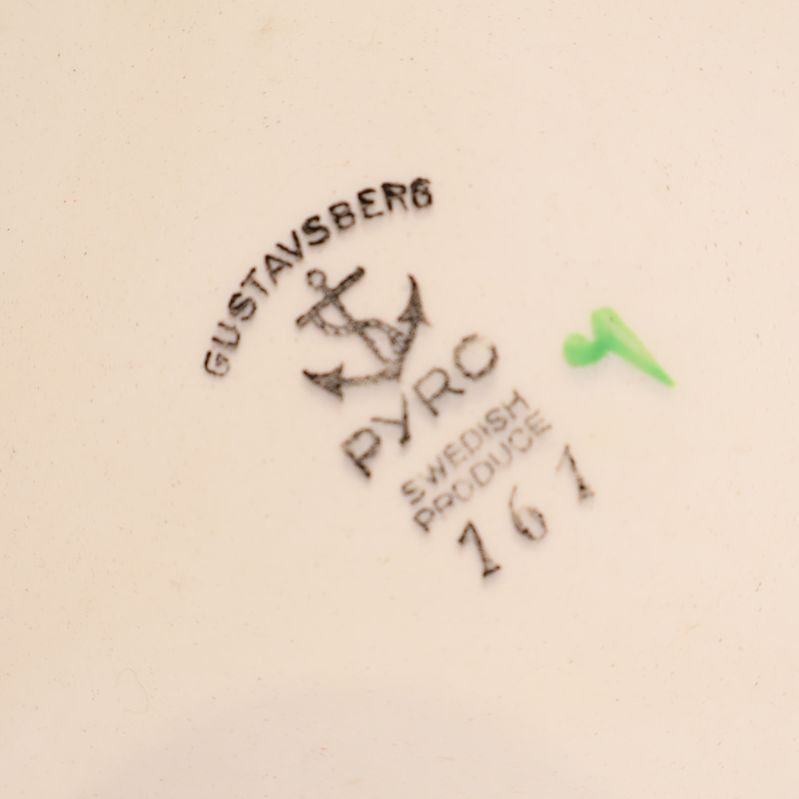 Stämpel med Gustavsberg, Pyro och 161 på undersida