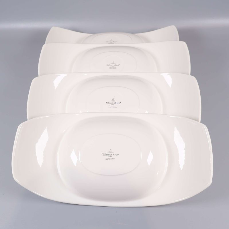 Traversers undersida med Villeroy & Boch-stämpel