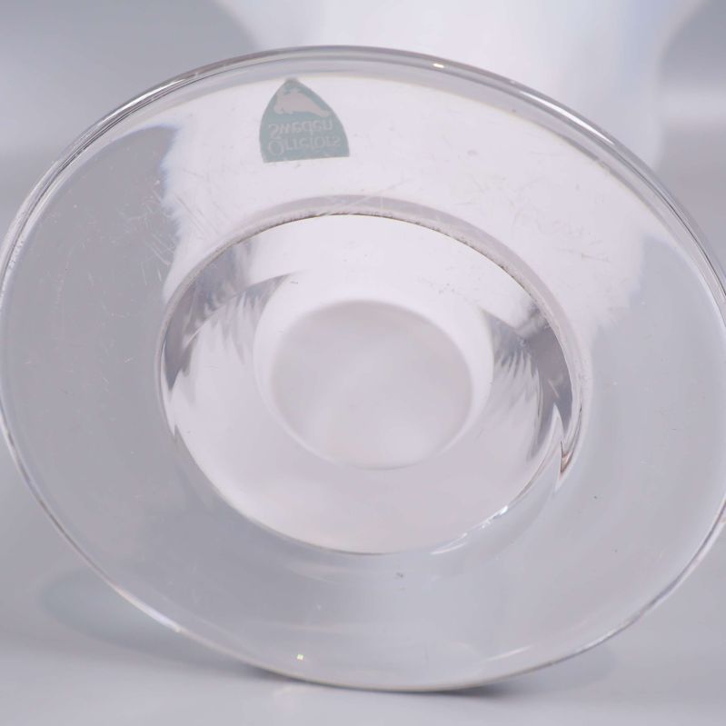 Botten av vasen med repor