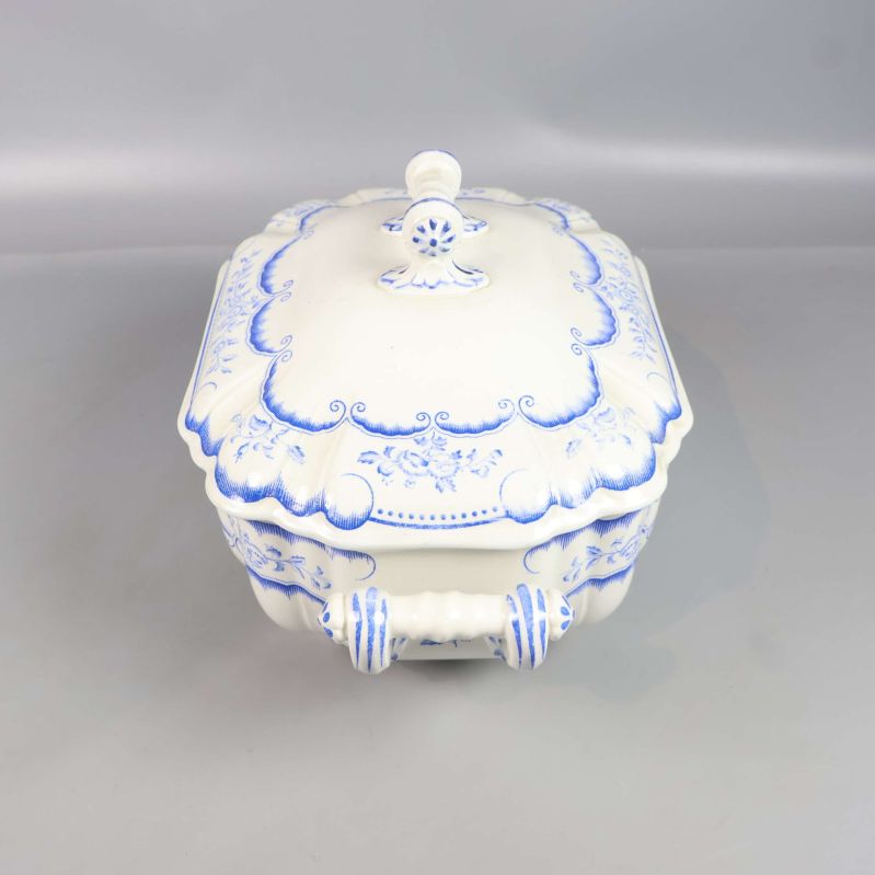 Såskål sedd rakt uppifrån med dekorerat lock