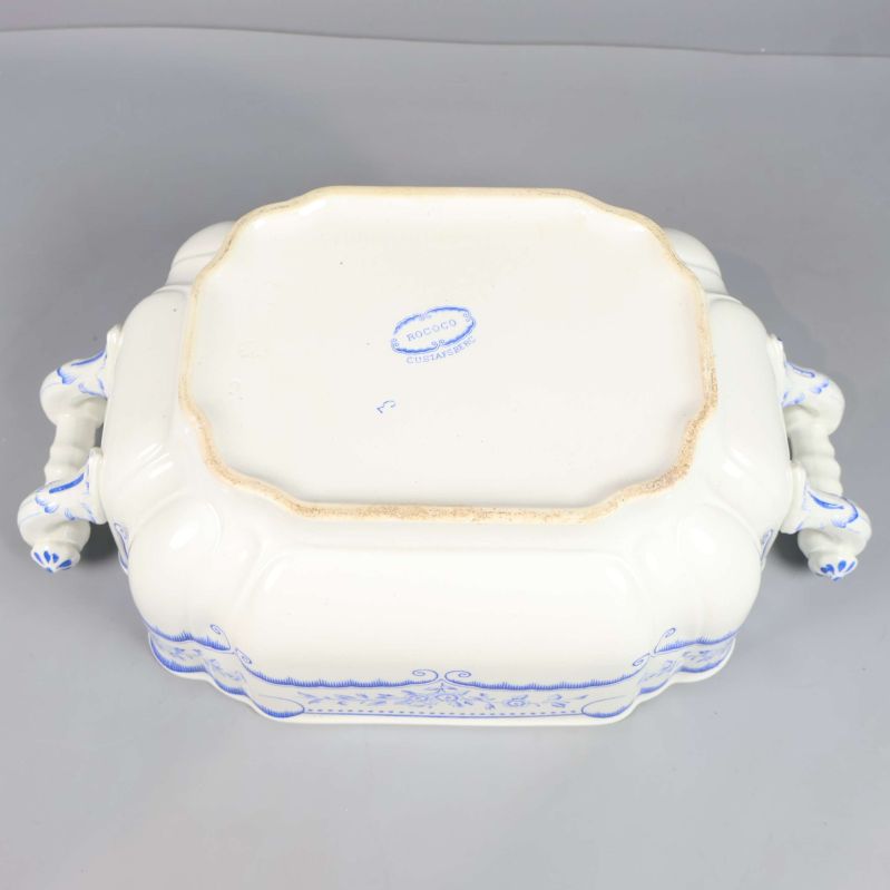 Botten av såskålen med stämpel och mönster