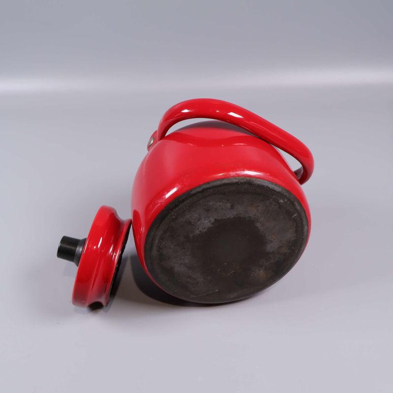 Vattenkittel upp-och-ned med svartsliten botten