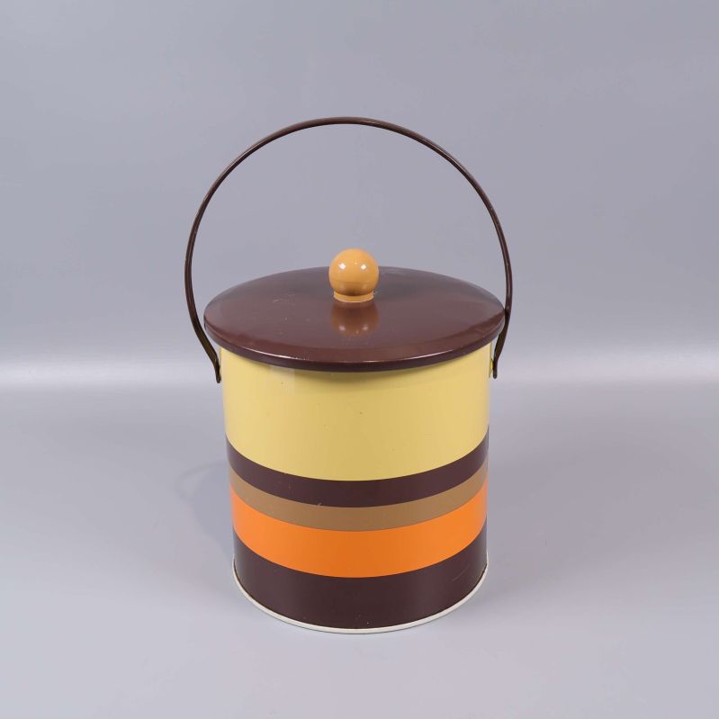 Ishink med lock och handtag i retrostil