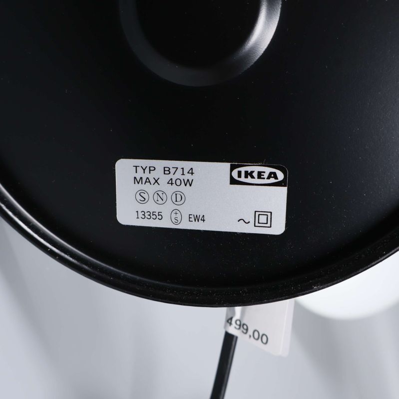 Närbild på IKEA-etikett med max 40W information