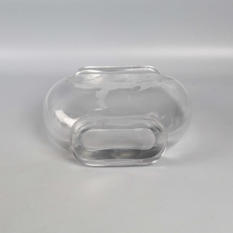 Glasvasens botten med oval öppning