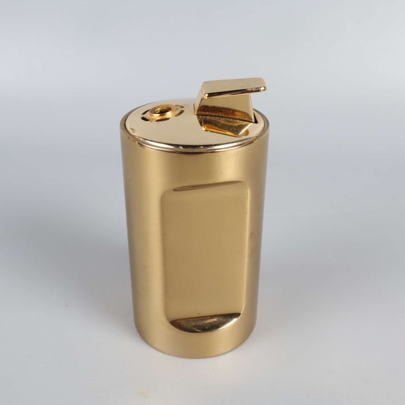 Cylindrisk tändare med guldig blank yta