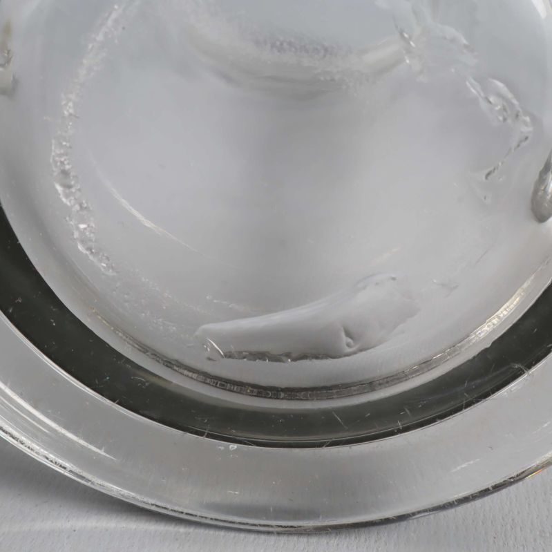 Närbild av skada undersida