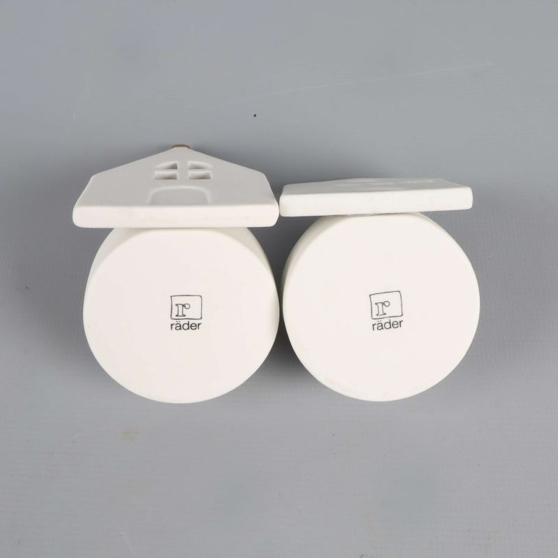 Botten på ljushållare visar 'räder' stämpel