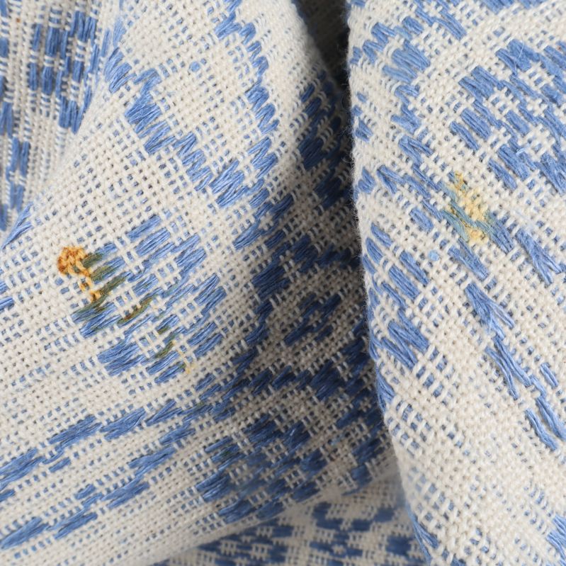 Närbild på fläckad del av duk