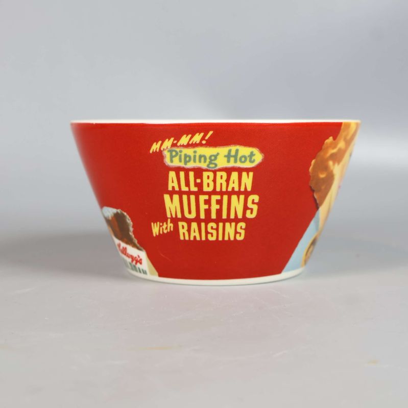Kellogg’s-skål med texten Piping Hot All-Bran Muffins