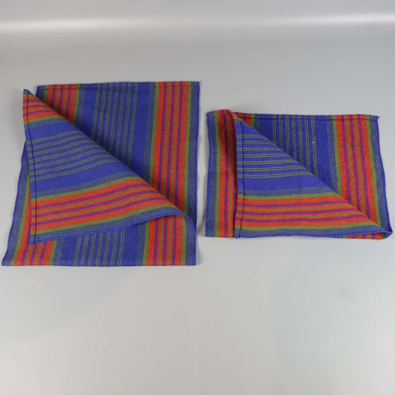 Löpare hopvikta med synliga hörn och kanter