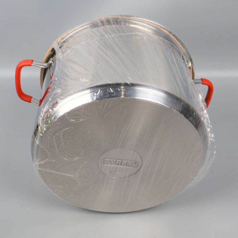 Pyrex gryta sedd underifrån, tydlig märkning i botten