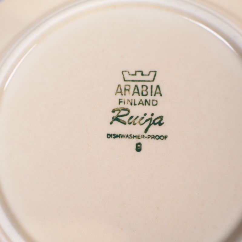 Närbild av stämpel Arabia Finland Ruija