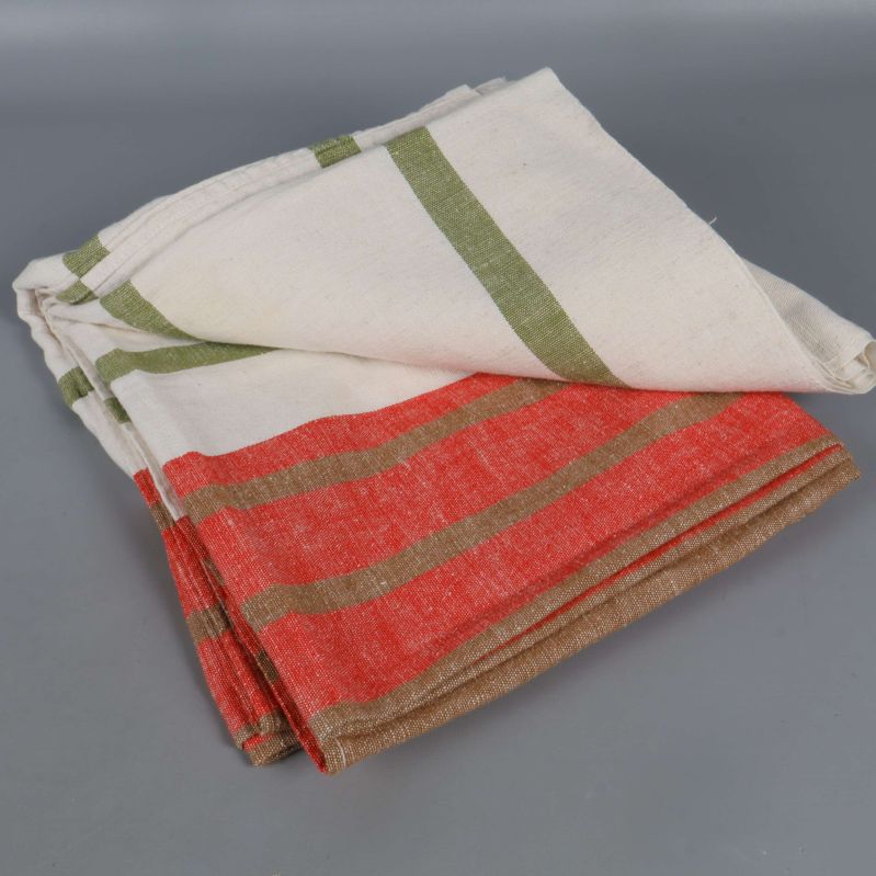 Duk vikt i trekant med dominerande röd och grön rand