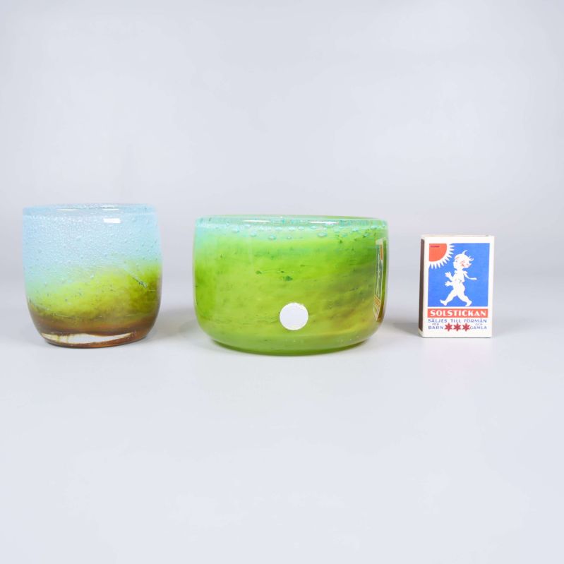 Storlek på glasföremål jämförs med tändsticksask