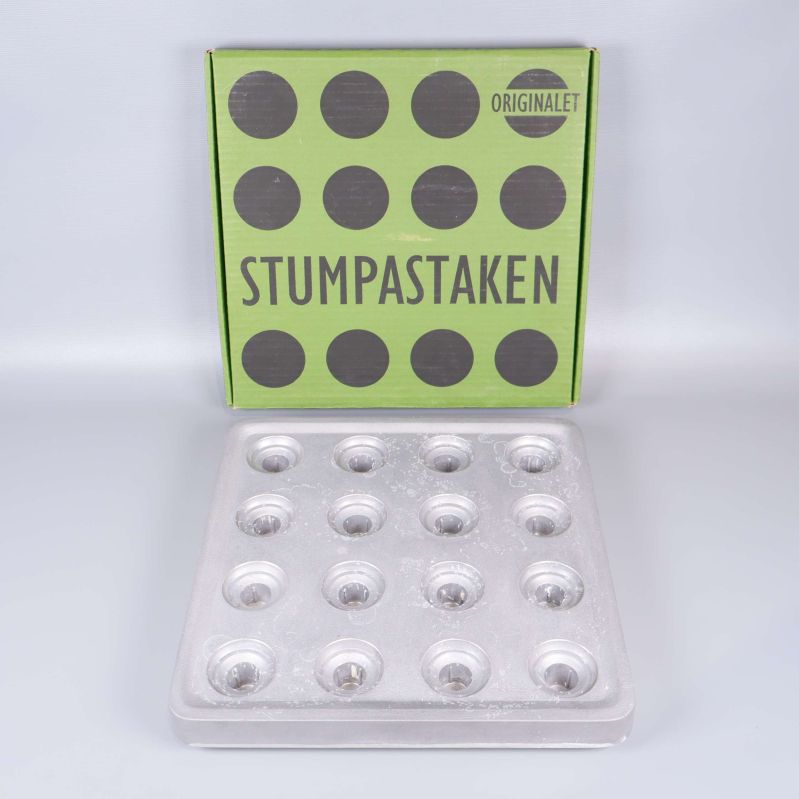 Stumpastaken ljusstake med originalkartong och broschyr