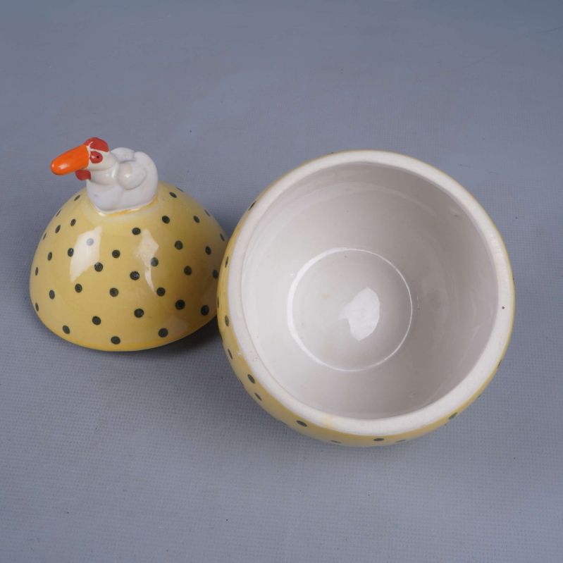 Burk och lock placerade isär, insidan synlig