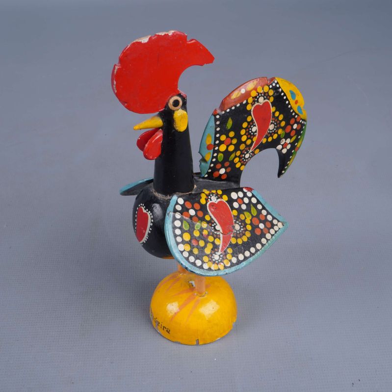 Handmålad trätupp i färgstark folk art-stil