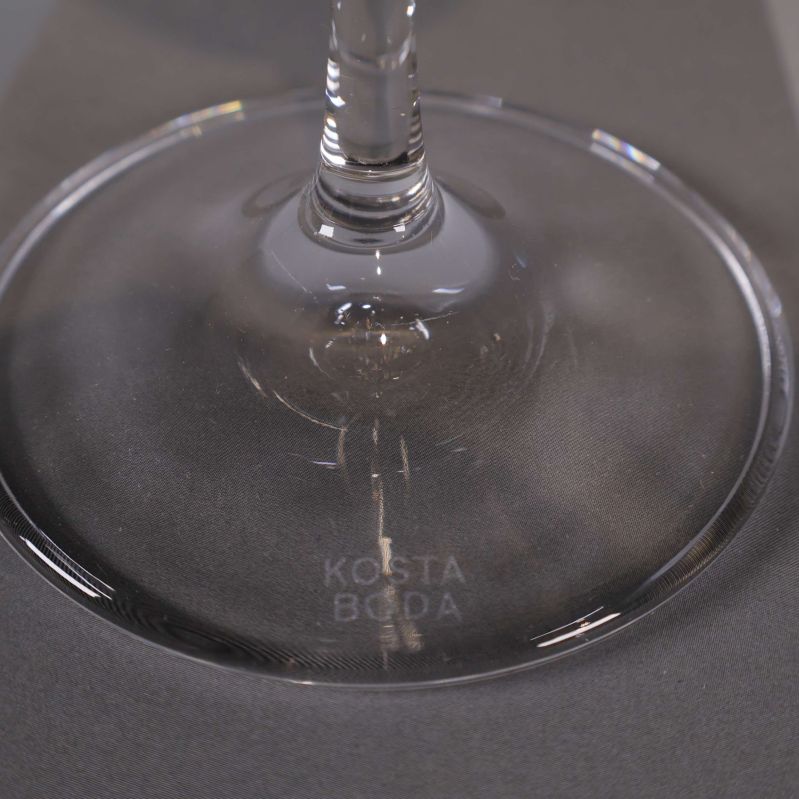 Stämpel med Kosta Boda på glasets fot