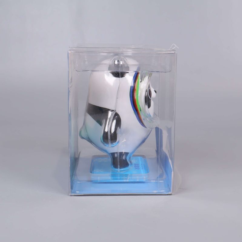 Pandafigur i ask sedd från sidan