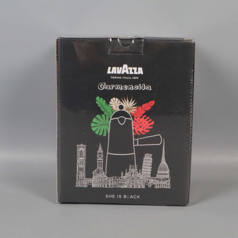 Lavazza Carmencita She Is Black kartong med färgade blad