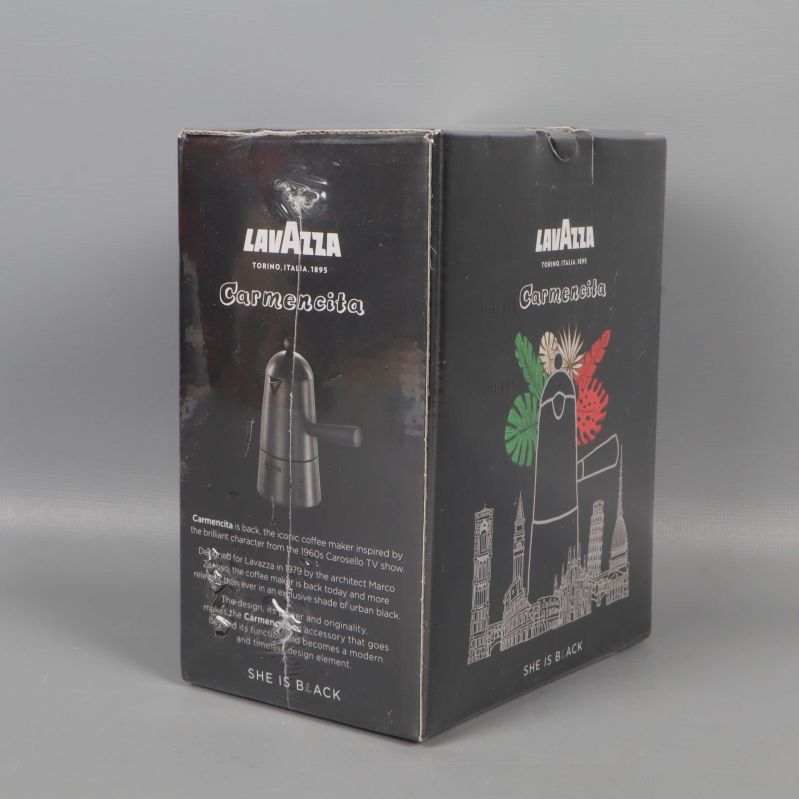 Baksida av Lavazza Carmencita She Is Black förpackning