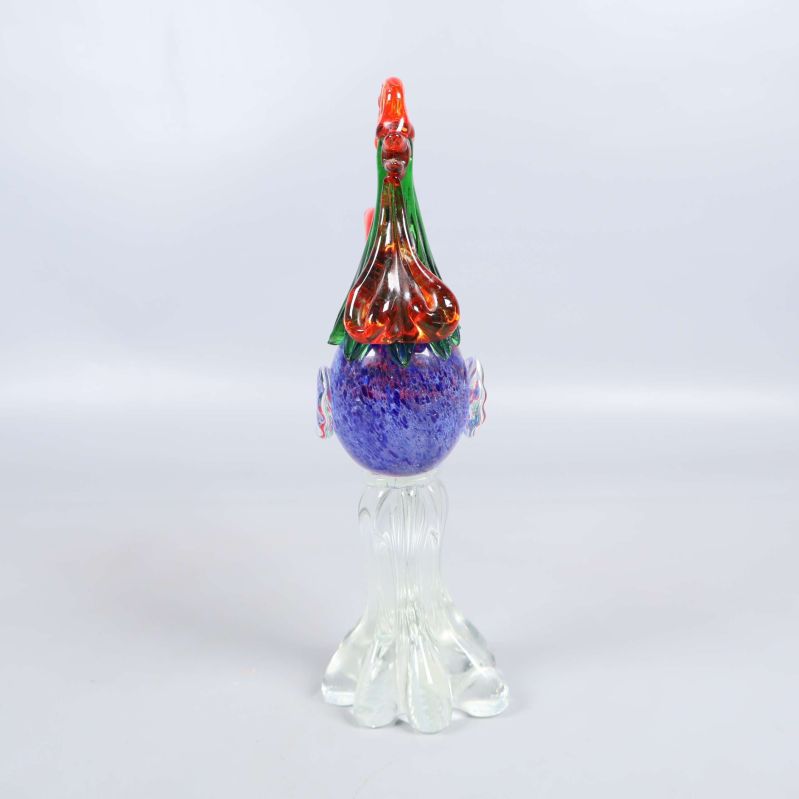 Glasfågel sedd bakifrån med tydlig svans