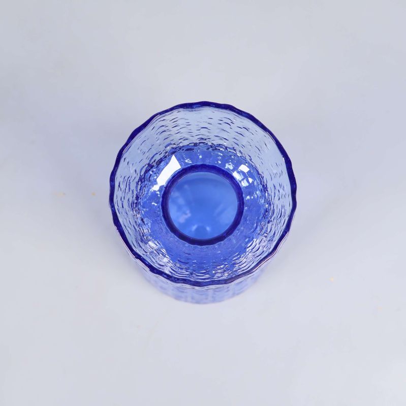 Öppningen på blå vas sedd ovanifrån