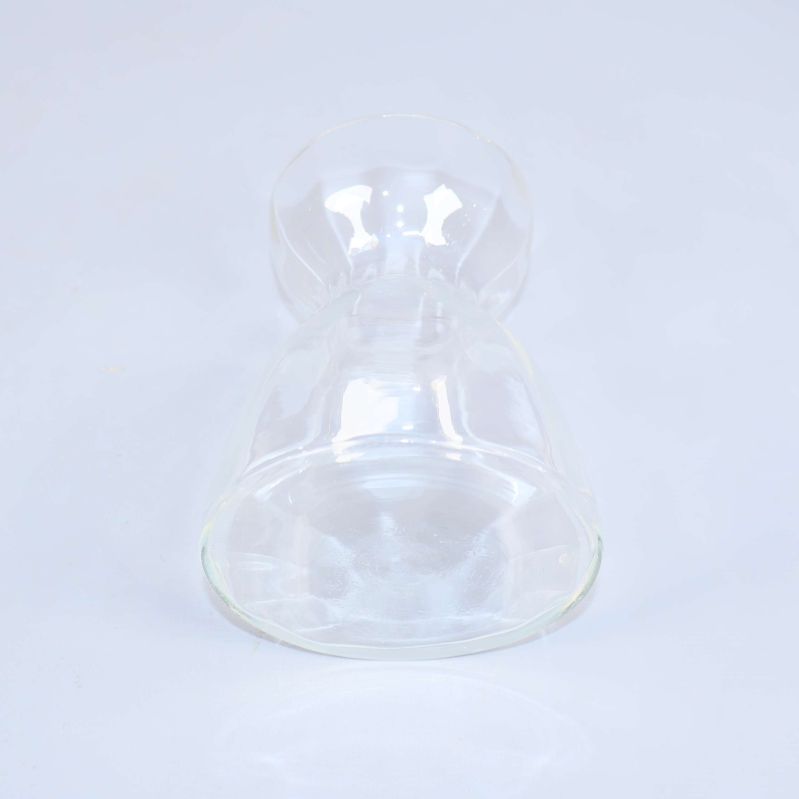 Vas liggande på sidan, visar botten och form