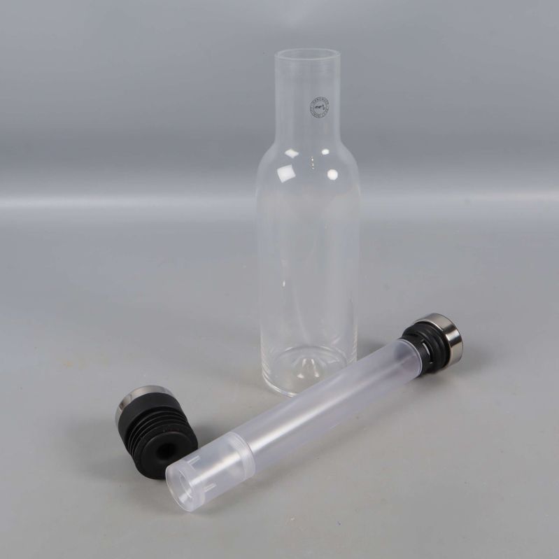 Karaff med kylstav och lock helt demonterade